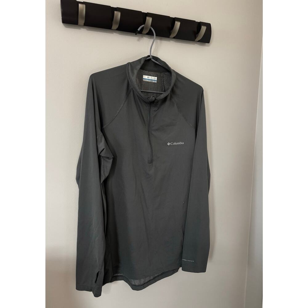 Columbia Sportwear performance GRAY,1/2 zip pullover, XL/TG. Outdoor enthusiasts